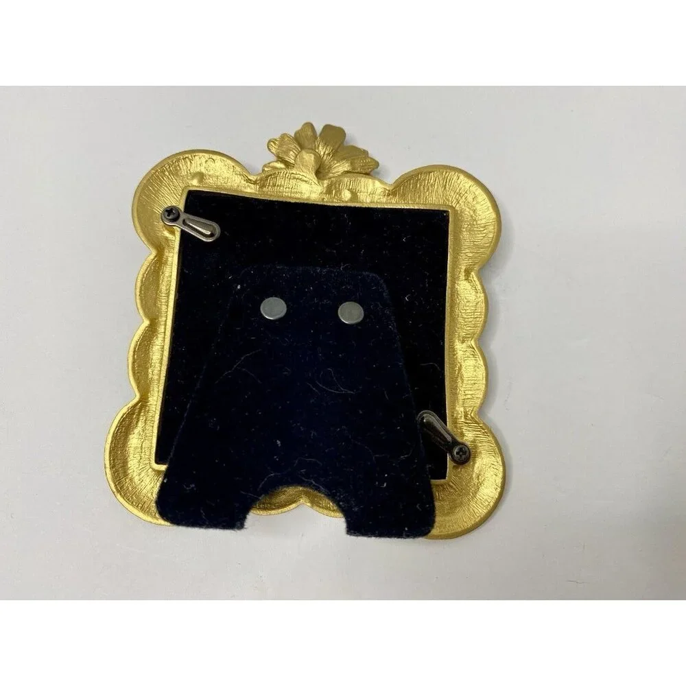 Creative‎ Co-op Photo Frame Purple Enamel Rhinestones Scalloped Edges 2.5